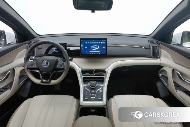 BYD Song Pro DM 2023 Белый из Китая