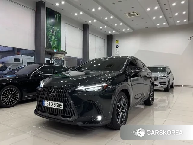 Lexus NX350h Second generation 2023 Черный из Кореи