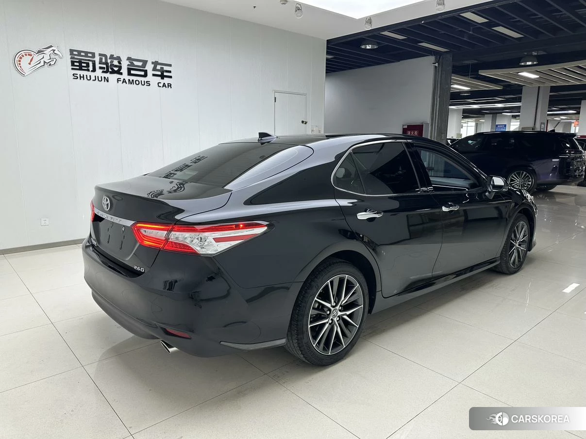 Toyota Camry 2021 Черный из Китая