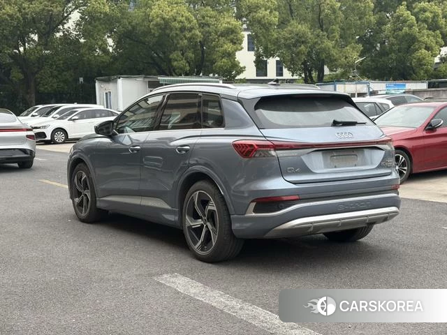 Audi Q4 e-tron 2023 Синий из Китая