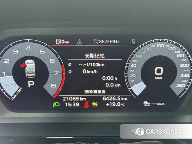 Audi A3 2022 Темно-серый из Китая