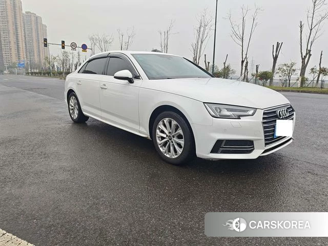 Audi A4L 2020 Белый из Китая
