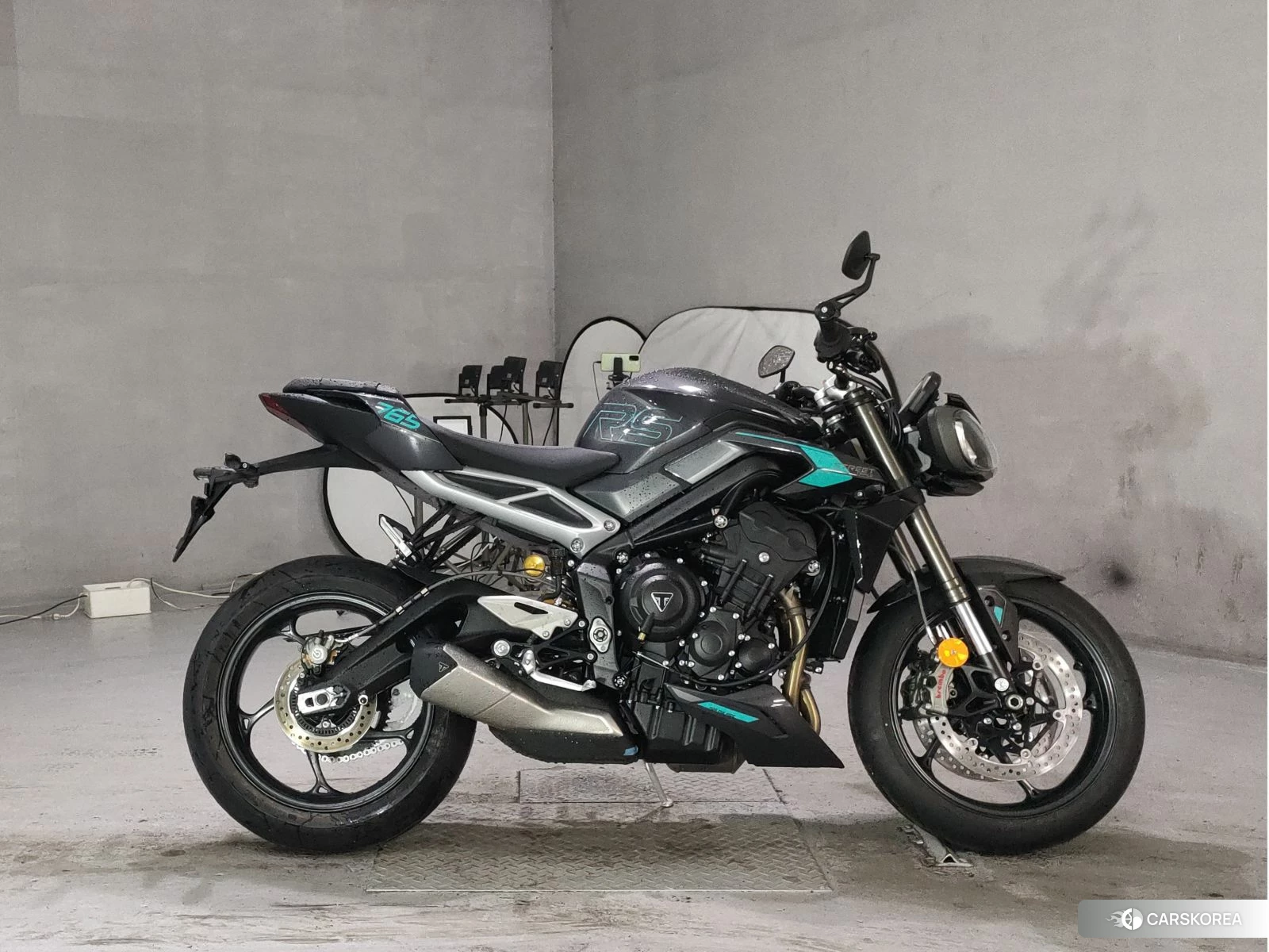 Проданный Triumph STREET TRIPLE 765 RS 2026 из Японии, фото 2
