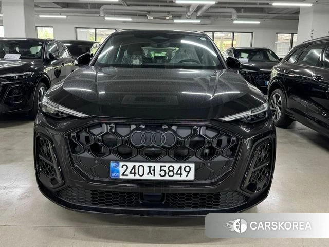 Audi Q5 (80A) 2025 Черный из Кореи