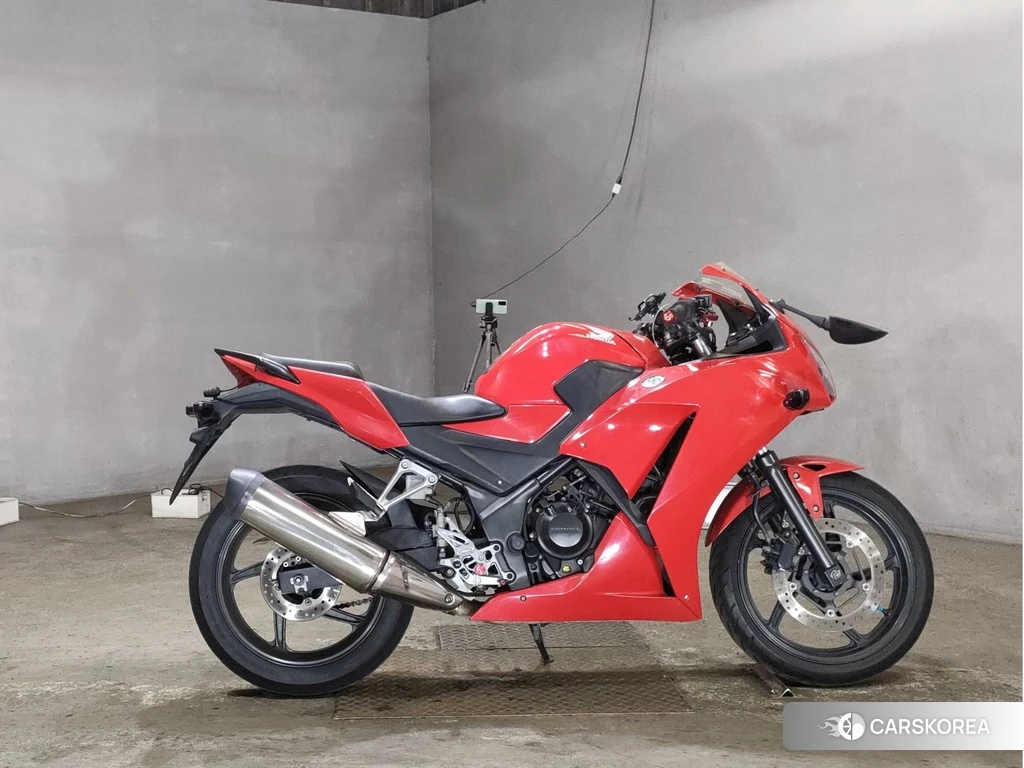Проданный Honda CBR250R 2015 из Японии