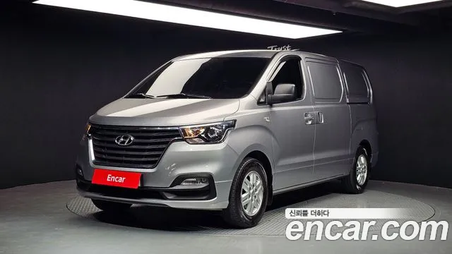 Hyundai The New Grand Starex 2021 Серебристо-серый из Кореи