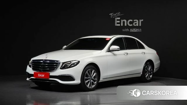 Mercedes-Benz E-Class W213 2020 Белый из Кореи
