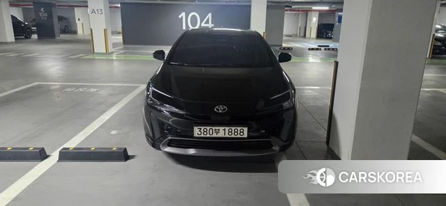 Toyota Prius 5th Generation 2024 Черный из Кореи