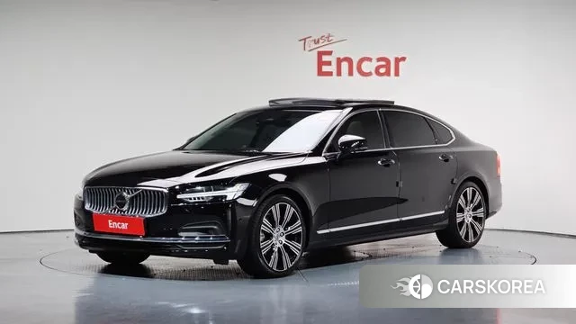 Volvo S90 2023 Черный из Кореи