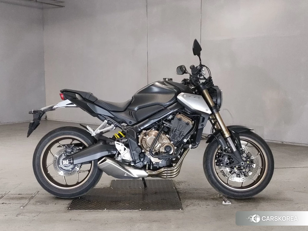 Проданный Honda CB650R 2021 из Японии