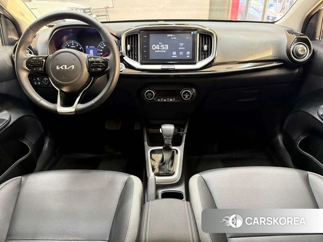 Kia Yi Ran 2022 Белый из Китая