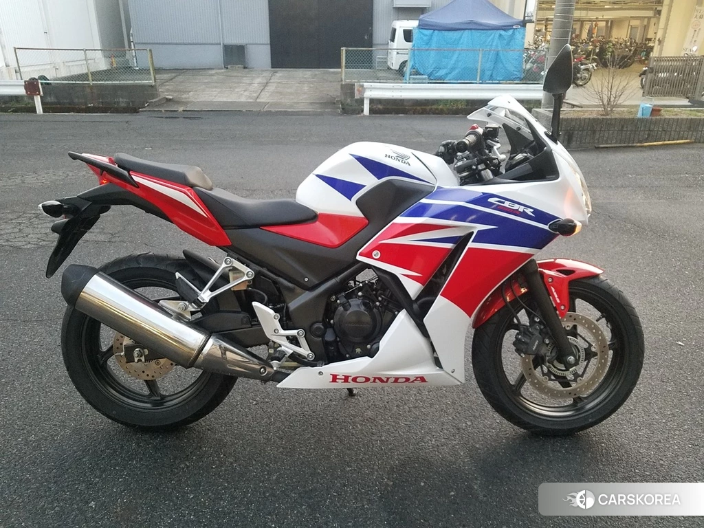 Проданный Honda CBR250R ABS 2015 из Японии