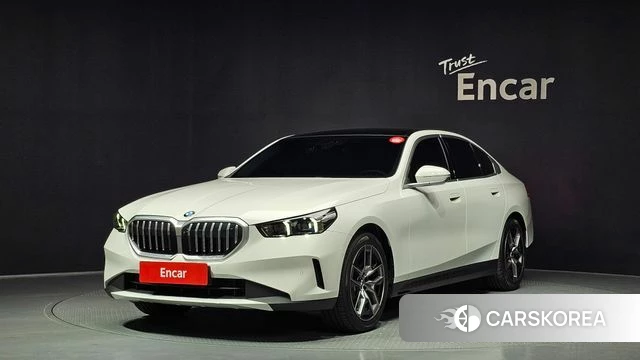 BMW 5 Series (G60) 2025 Белый из Кореи