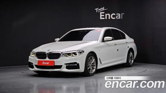 BMW 5 Series (G30) 2018 Белый из Кореи