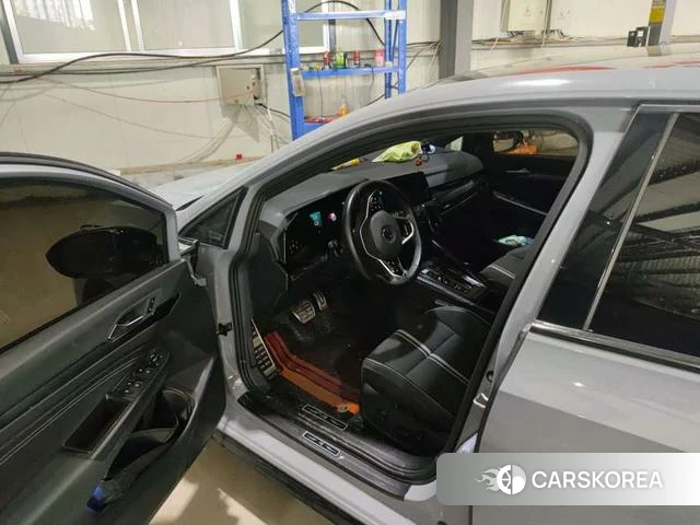 Volkswagen Golf 2022 Темно-серый из Китая