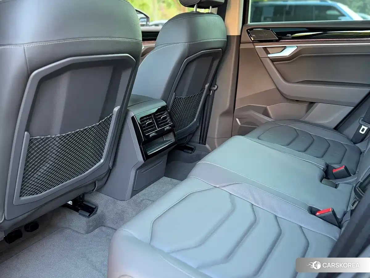 Volkswagen Touareg 2026 Черный из Китая