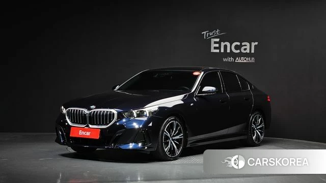 BMW 5 Series (G60) 2024 Черный из Кореи