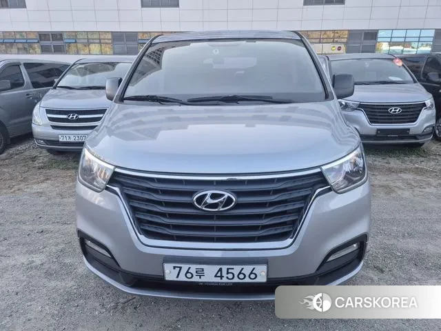 Hyundai The New Grand Starex 2019 Серебряный из Кореи