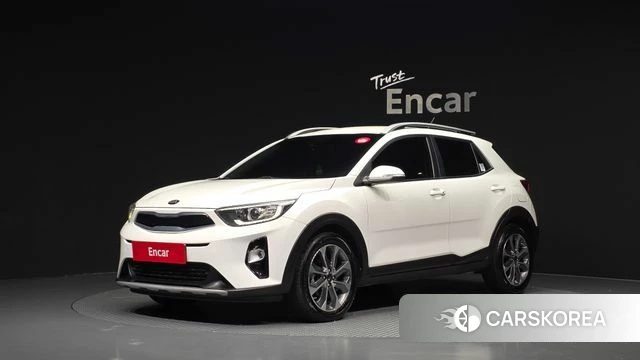 Kia Stonic 2018 Белый из Кореи