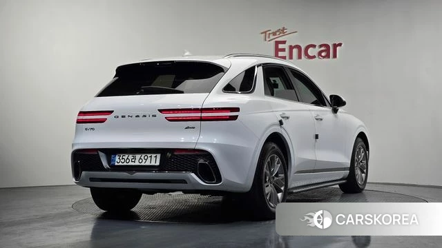 Genesis GV70 2022 Белый из Кореи