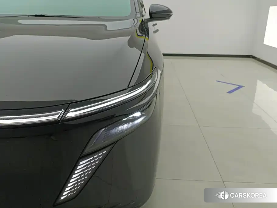 Nissan N6 2026 Черный из Китая