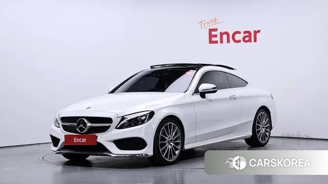 Mercedes-Benz C-Class W205 2018 Белый из Кореи