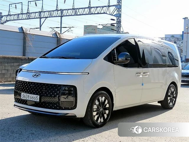 Hyundai Staria 2024 Белый из Кореи