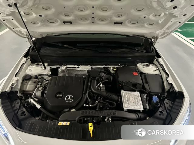 Mercedes-Benz GLB 2022 Белый из Китая