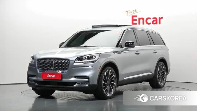 Lincoln Aviator 2nd generation 2020 Серебряный из Кореи