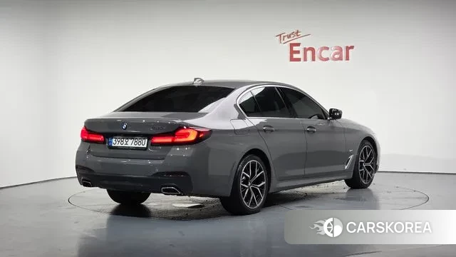 BMW 5 Series (G30) 2021 Серый из Кореи