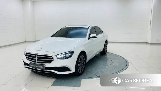 Mercedes-Benz E-Class W213 2022 Белый из Кореи