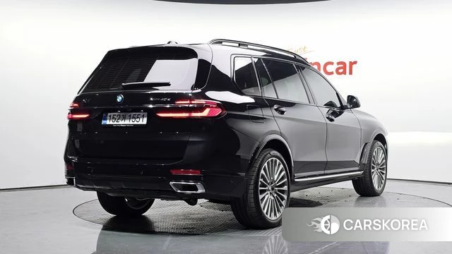BMW X7 (G07) 2025 Черный из Кореи