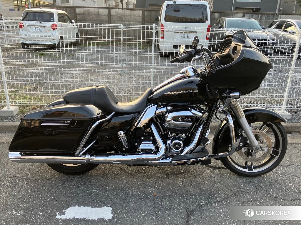Проданный Harley-Davidson Road Glide FLTRX1580 2018 из Японии