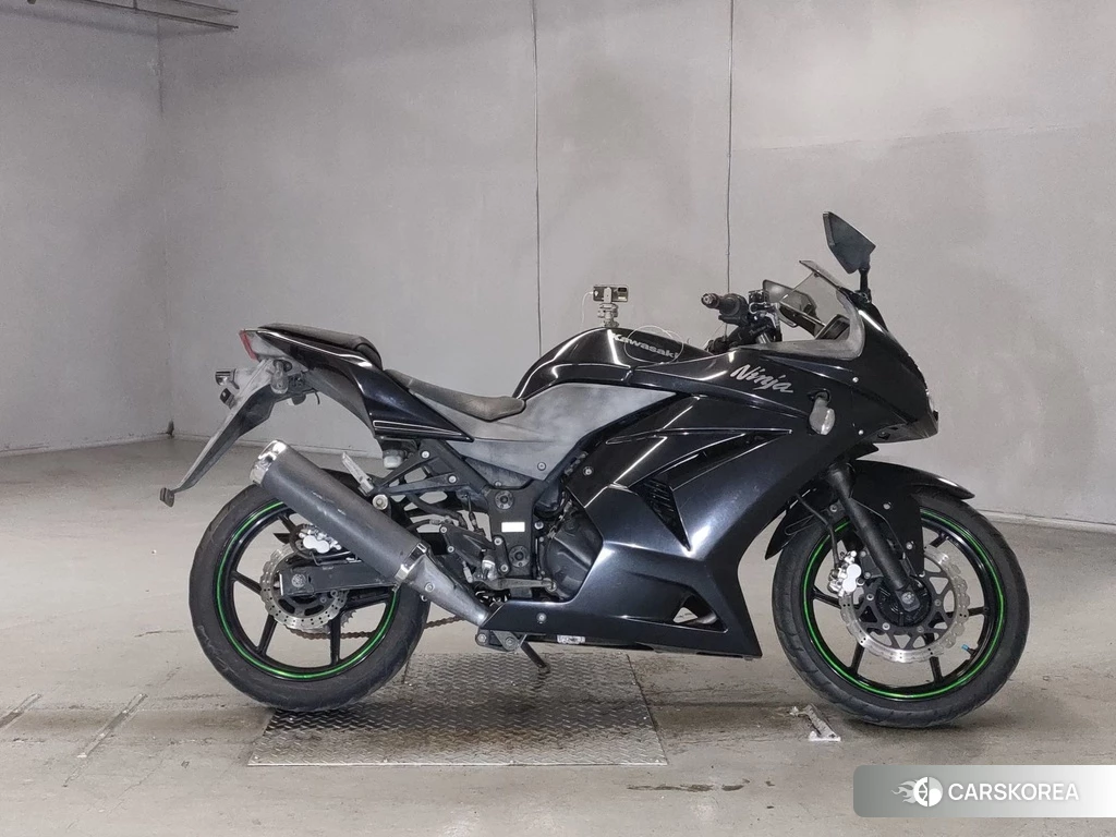 Проданный Kawasaki NINJA 250R id 4165047 из Японии