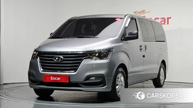 Hyundai The New Grand Starex 2018 Серебристо-серый из Кореи