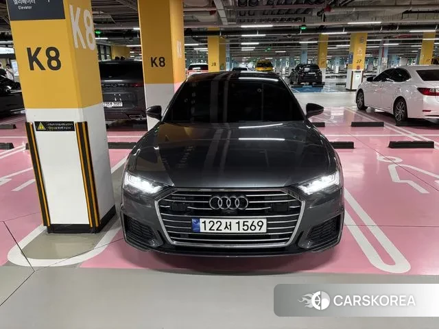 Audi A6 (C8) 2023 Серебристо-серый из Кореи