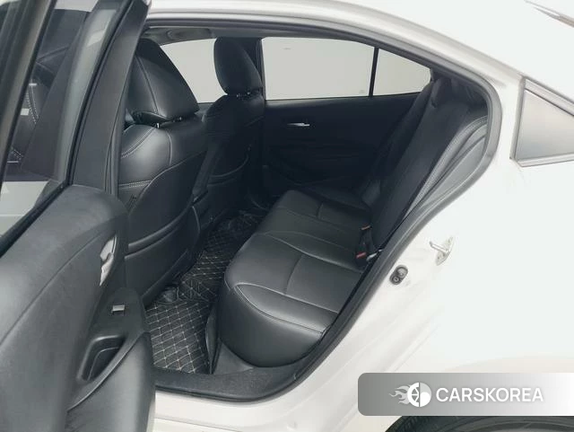 Toyota Corolla 2021 Белый из Китая