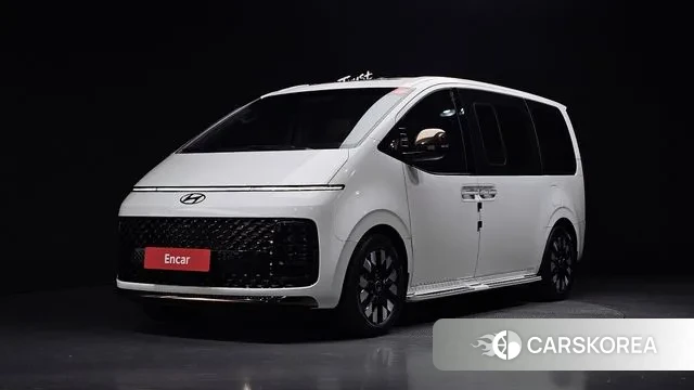 Hyundai Staria 2025 Белый из Кореи