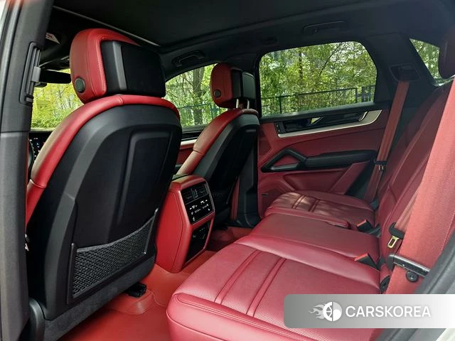Porsche Cayenne 2024 Белый из Китая