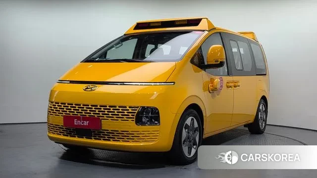 Hyundai Staria 2023 Желтый из Кореи