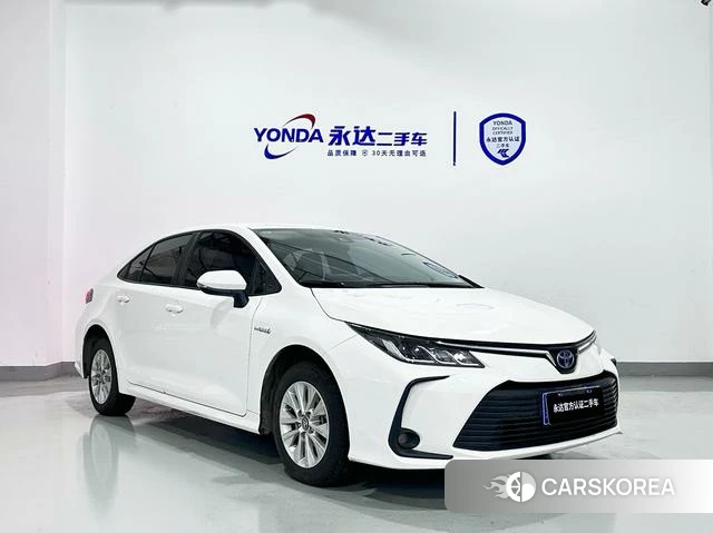 Toyota Corolla 2023 Белый из Китая