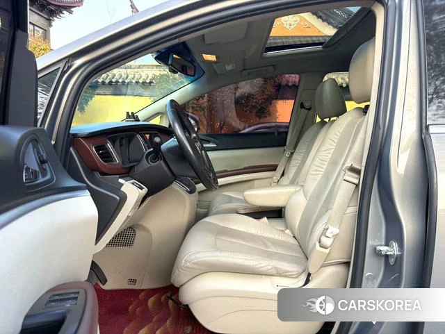 Buick GL8 2018 Шампань из Китая