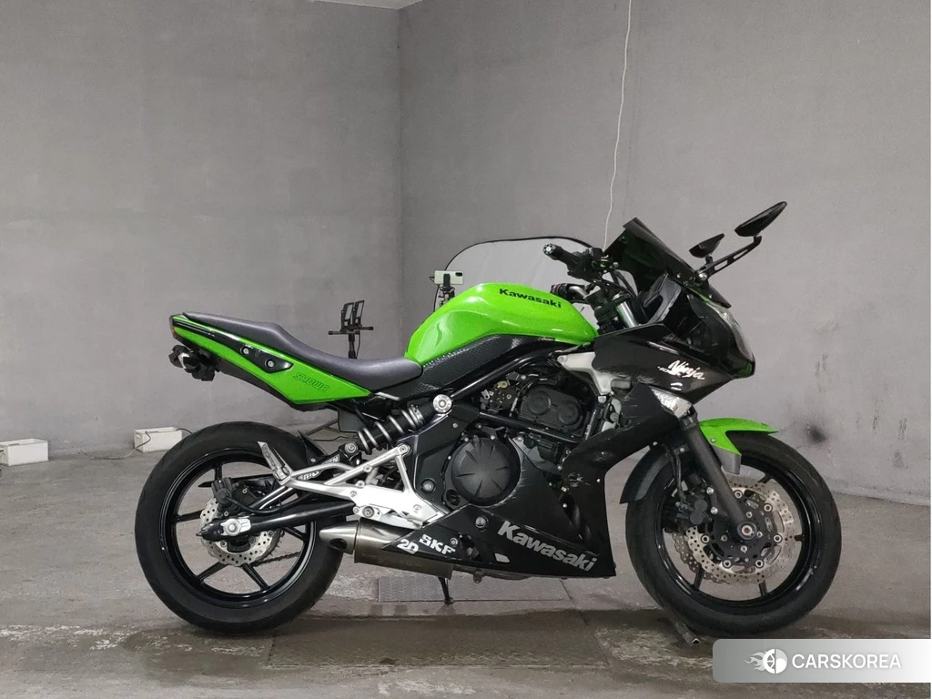 Проданный Kawasaki NINJA 400R 2011 из Японии