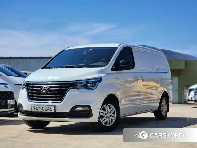 Hyundai The New Grand Starex 2018 Белый из Кореи