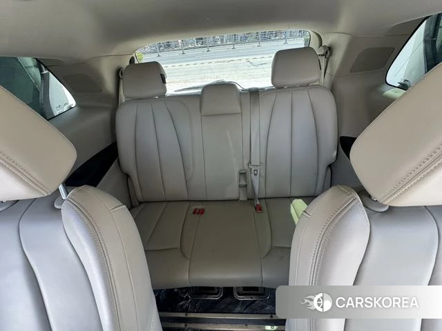 Buick GL8 2019 Серебристо-серый из Китая