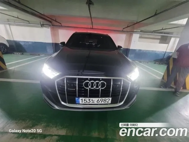 Audi Q7 (4M) 2021 Черный из Кореи