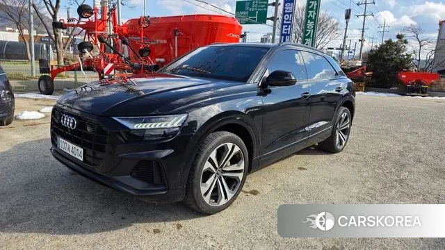 Audi Q8 (4M) 2023 Черный из Кореи