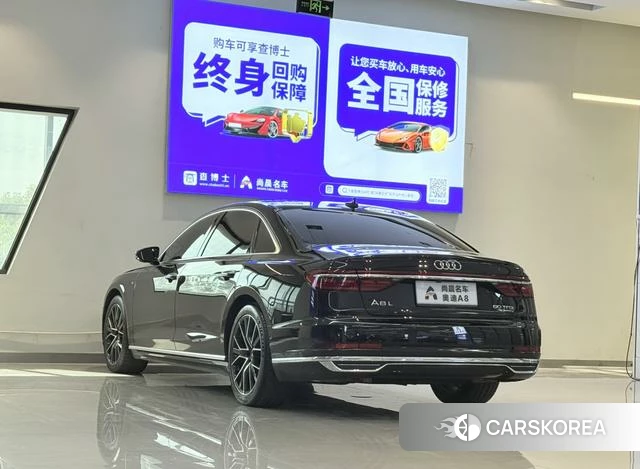 Audi A8 2022 Черный из Китая