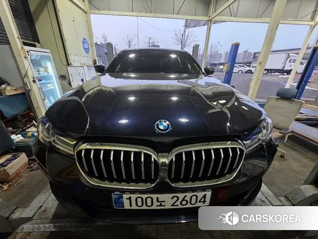 BMW 5 Series (G30) 2022 Черный из Кореи