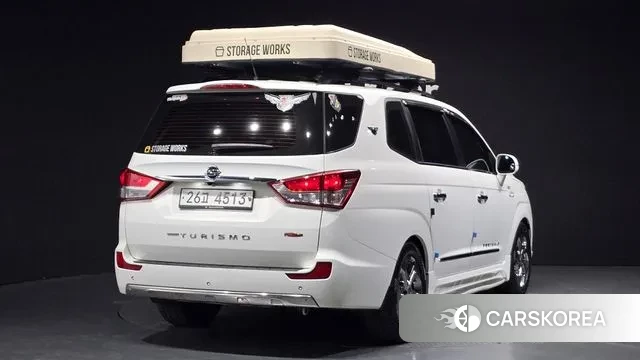 Ssangyong Korando Turismo 2018 Белый из Кореи